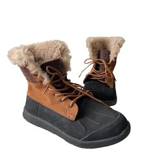 UGG Kid’s Baxter Lace Up Wool Ankle Snow Rain Waterproof Winter Boot Size 3
